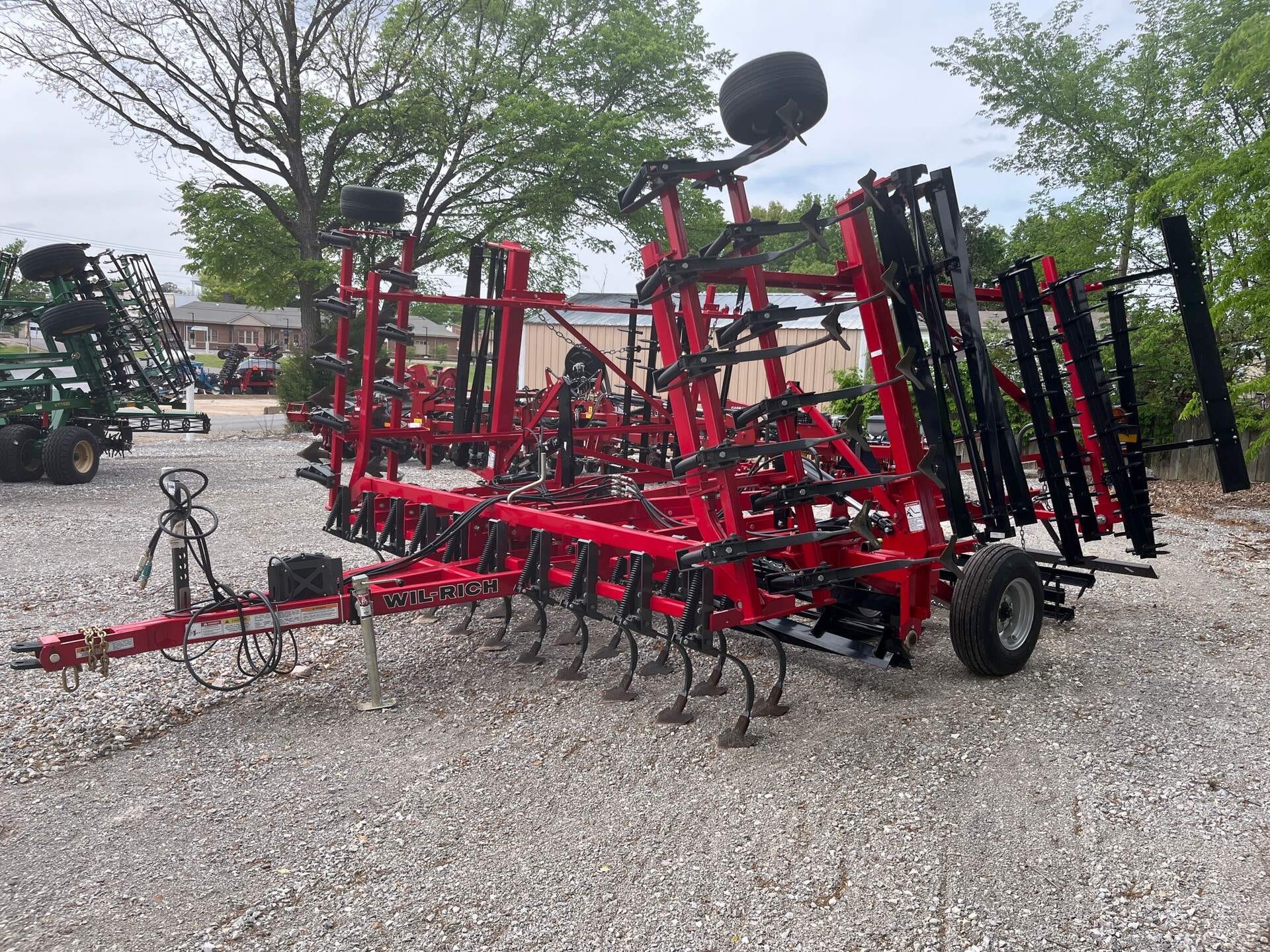 2024 Wil-Rich 1400 Equipment Image0