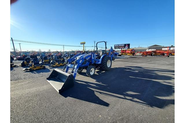 Image of New Holland Workmaster 35 equipment image 3