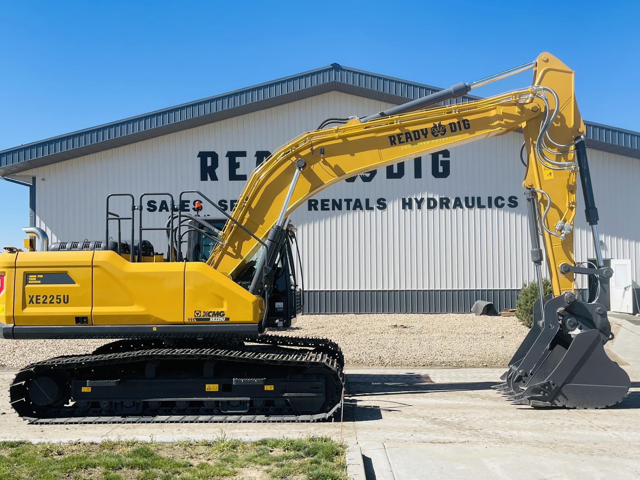 2024 XCMG XE225U Equipment Image0