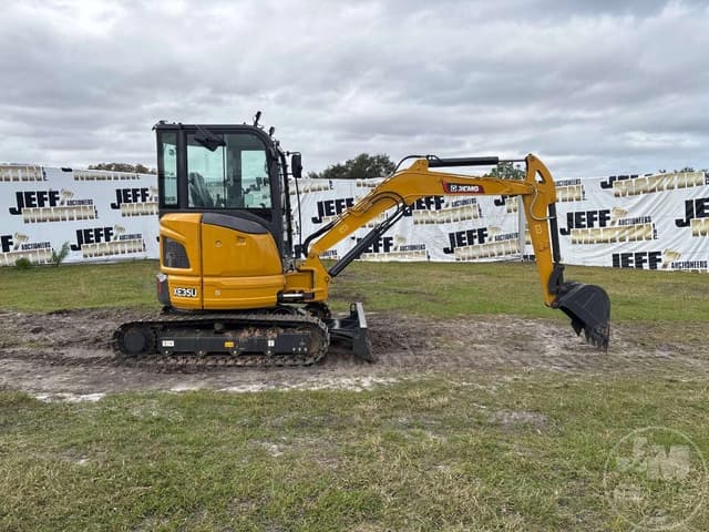 Image of XCMG XE35U equipment image 3