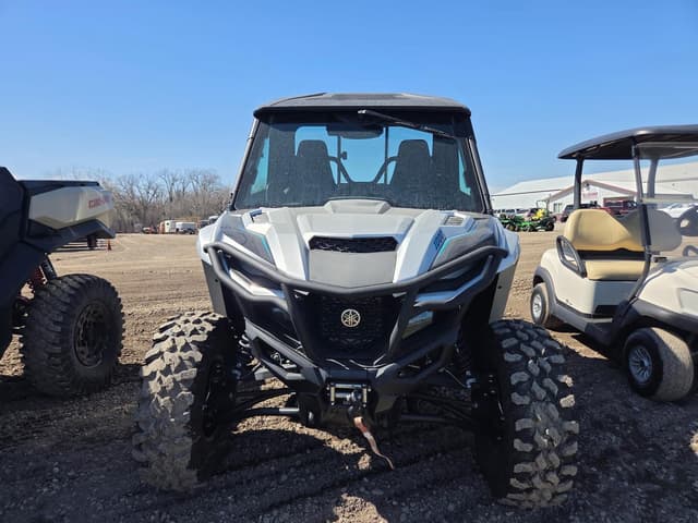 Image of Yamaha Wolverine RMAX2 1000 equipment image 1