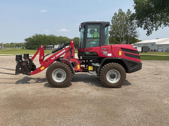 Image of Yanmar V10 equipment image 1