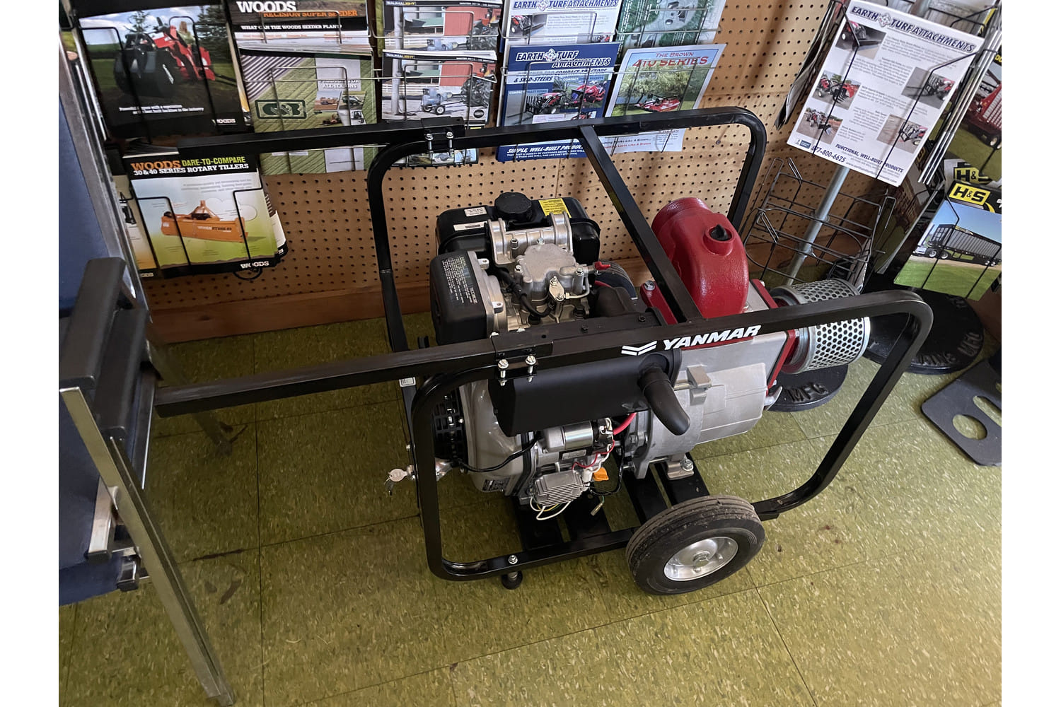 2024 Yanmar YYDP40TW-E4 Equipment Image0