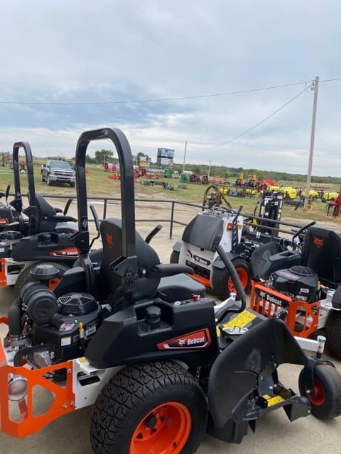 Image of Bobcat ZT5000 equipment image 1