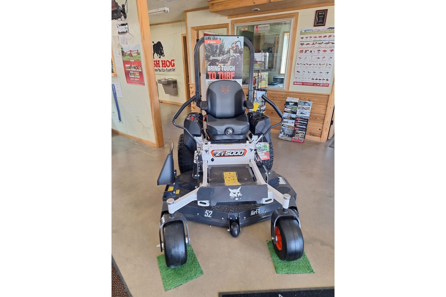 2024 Bobcat ZT5000 Equipment Image0