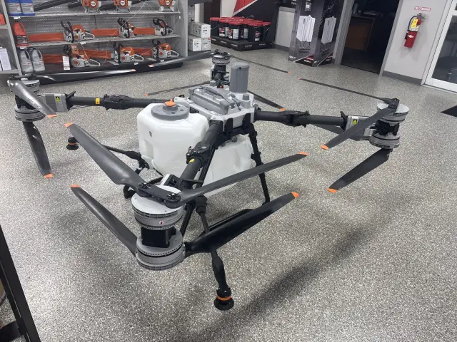 Image of DJI Agras T100 equipment image 3