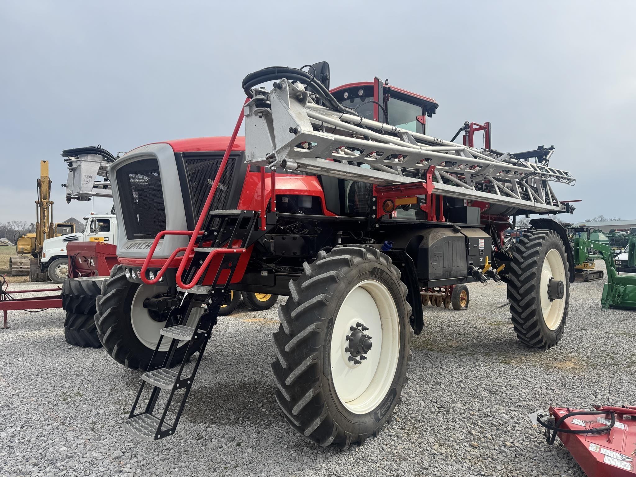 2025 Apache AS850 Equipment Image0