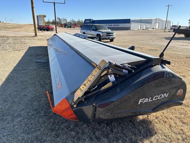 Image of Applequist Falcon 136 equipment image 1