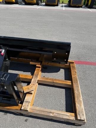 Image of Armstrong Ag FAB-8 equipment image 3