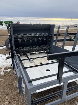 Image of Art's Way 664 Top Spread equipment image 3