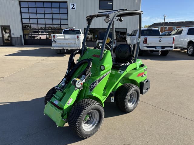 Image of AVANT 423 equipment image 1