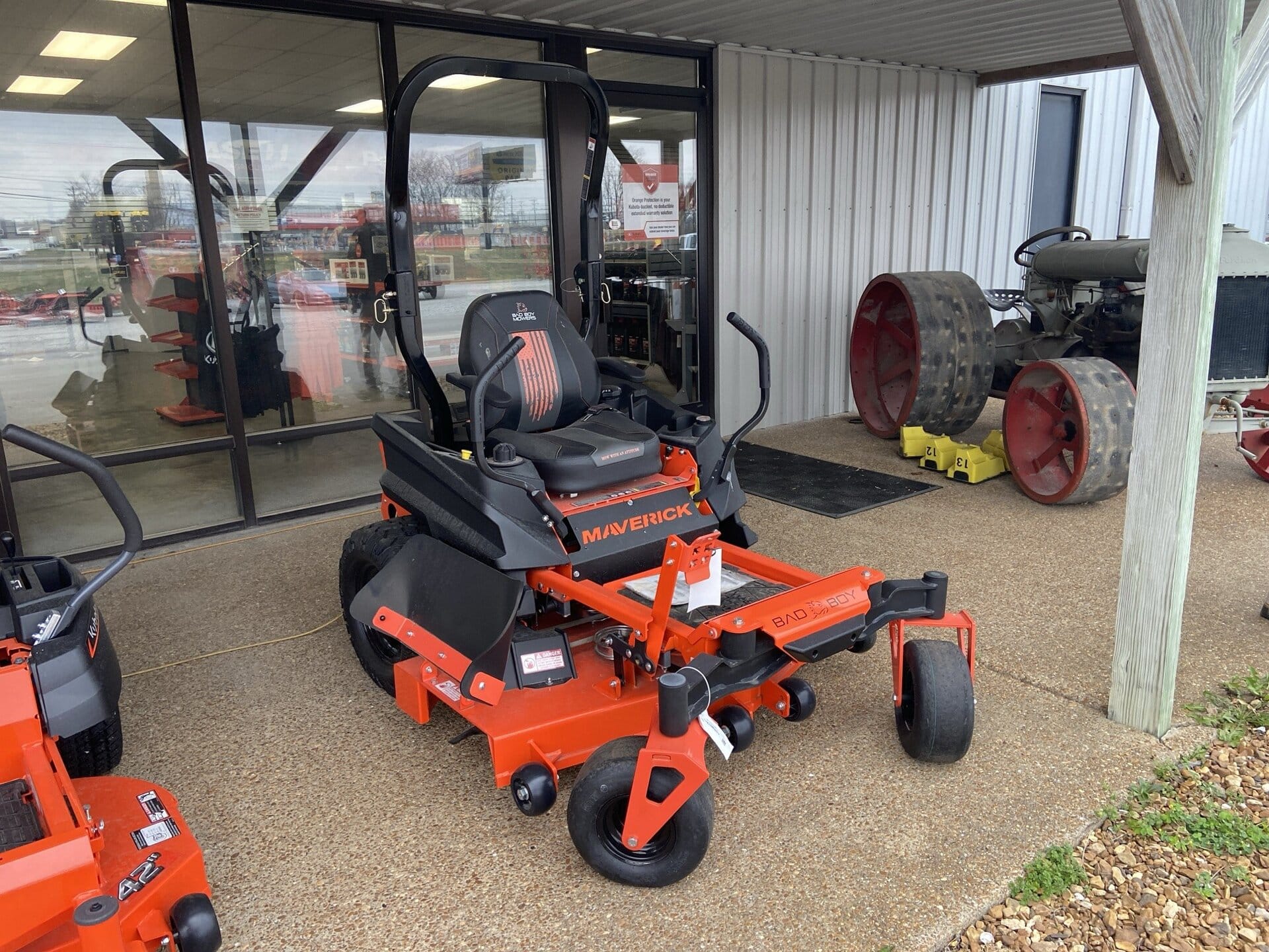 2025 Bad Boy Maverick Equipment Image0