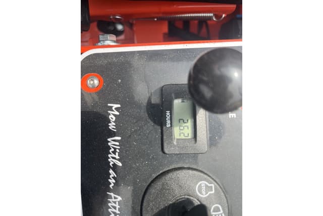 Image of Bad Boy Maverick equipment image 4