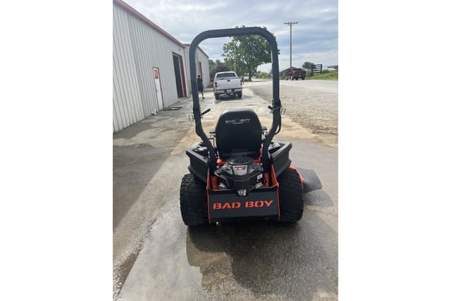 Image of Bad Boy Maverick equipment image 3