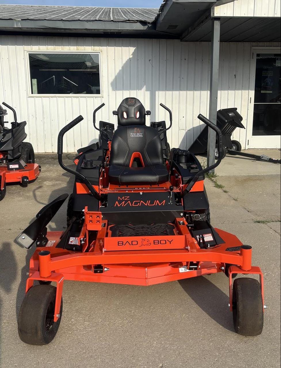 2025 Bad Boy MZ Magnum Equipment Image0