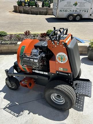 Image of Billy Goat P2000 Hurricane equipment image 3