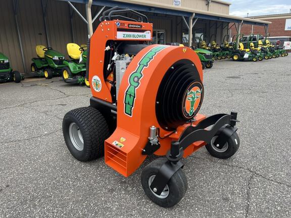 Image of Billy Goat Hurricane Z300I equipment image 1