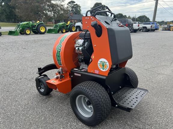 Image of Billy Goat Hurricane Z300I equipment image 4