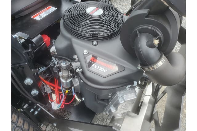 Image of Dixie Chopper BlackHawk HP equipment image 4