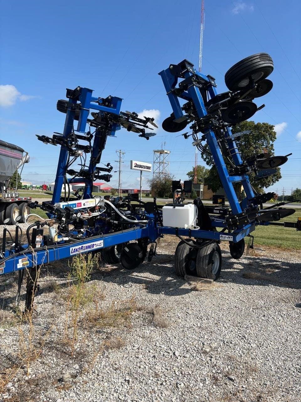 2025 Blu-Jet LandRunner II Equipment Image0