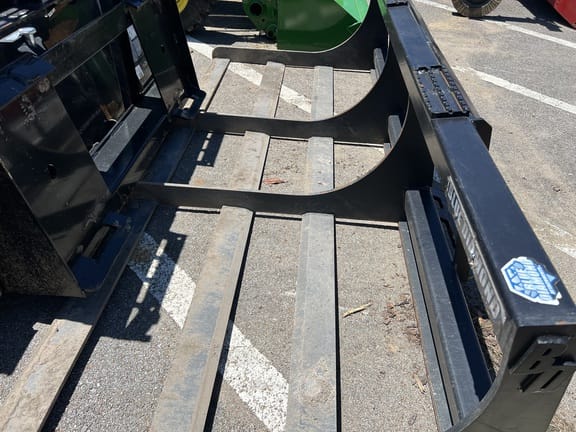 2025 Blue Diamond 115060 Equipment Image0