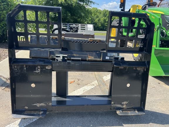 Image of Blue Diamond Pallet Forks Primary image