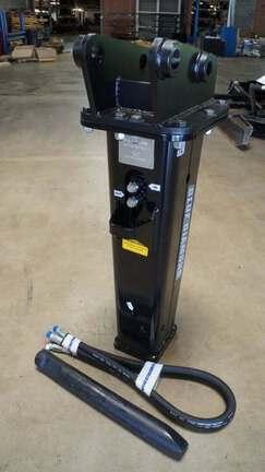 Image of Blue Diamond Hydraulic Excavator Hammer equipment image 3