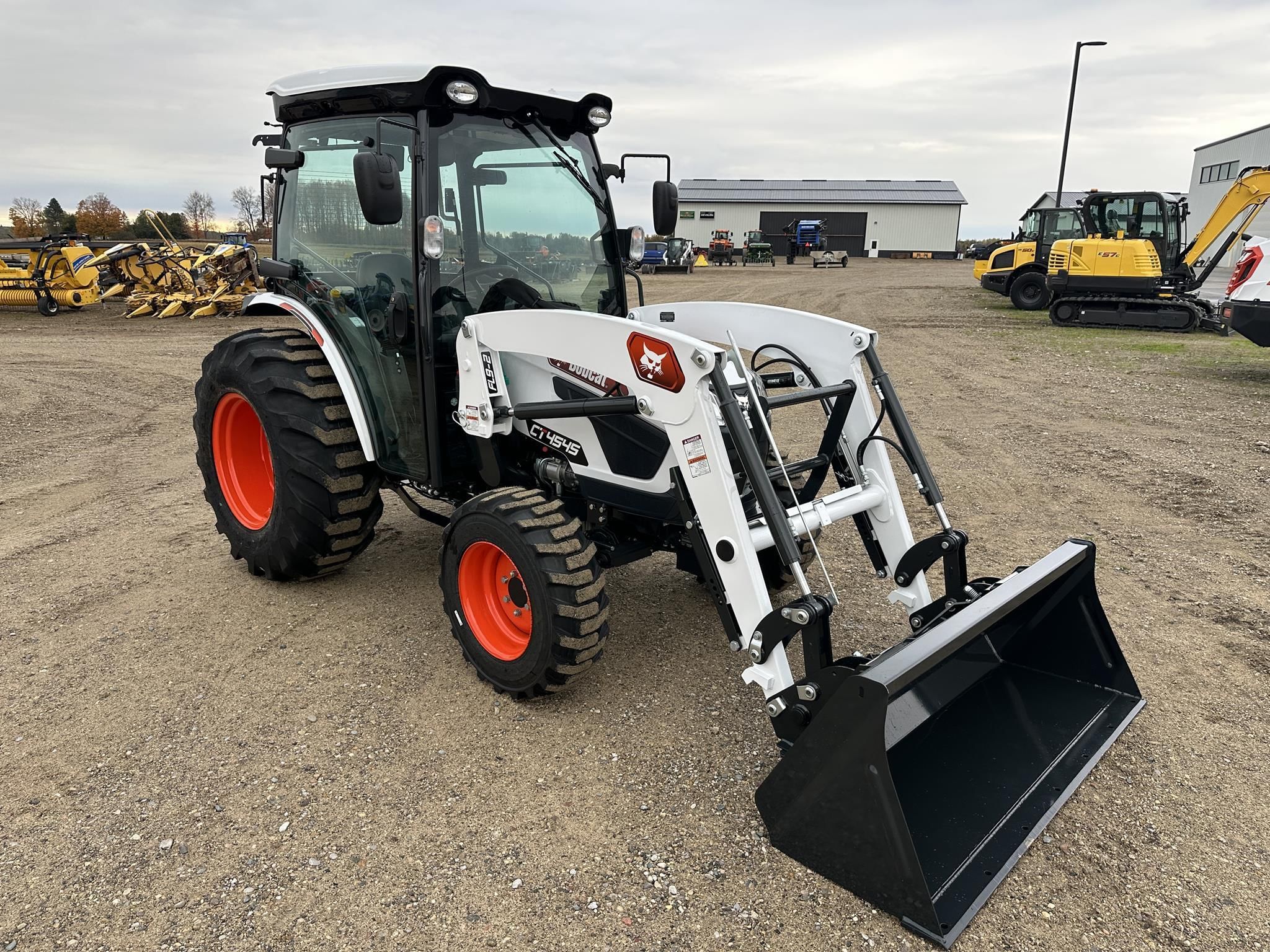 2025 Bobcat CT4545 Equipment Image0