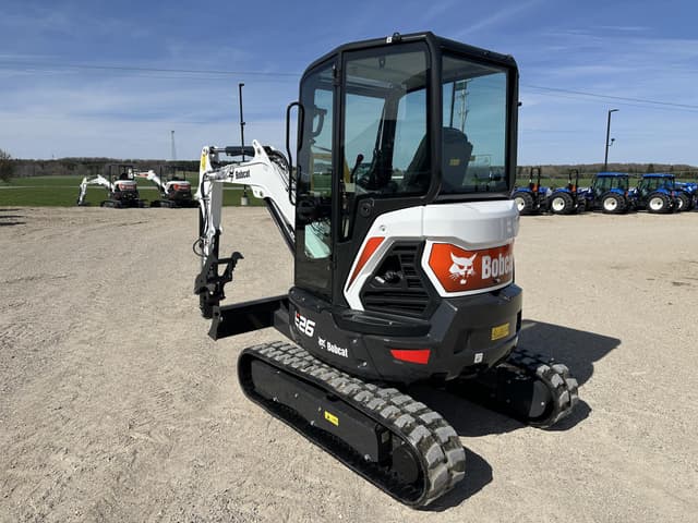 Image of Bobcat E26 equipment image 2