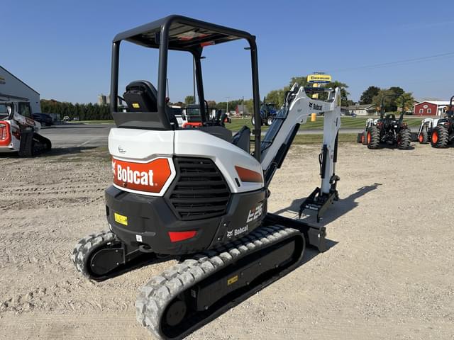 Image of Bobcat E26 equipment image 2
