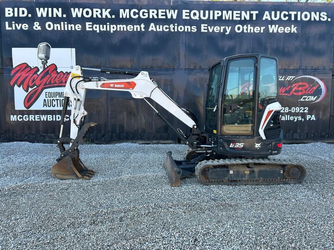 Image of Bobcat E35 Primary image