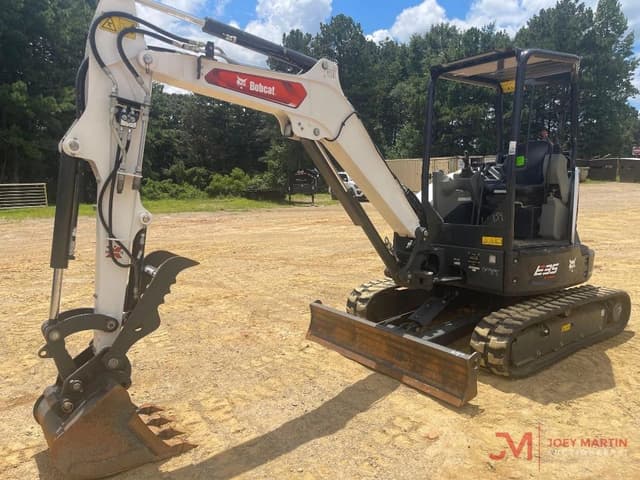 Image of Bobcat E35 R2 equipment image 2