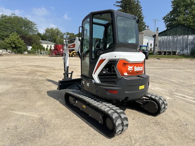 Image of Bobcat E40 equipment image 2