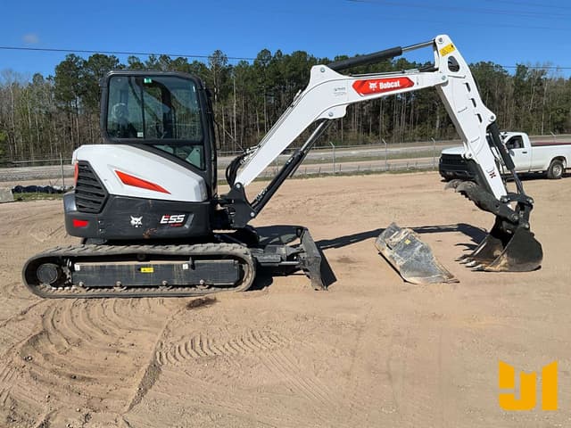 Image of Bobcat E55R2 equipment image 3