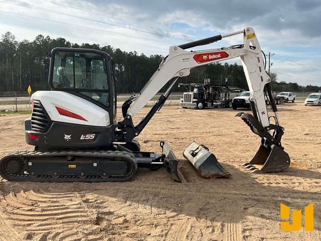 Image of Bobcat E55R2 equipment image 3