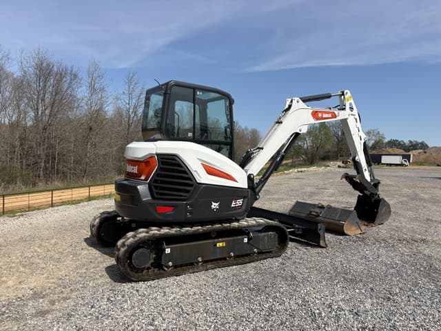 Image of Bobcat E55R2 equipment image 3