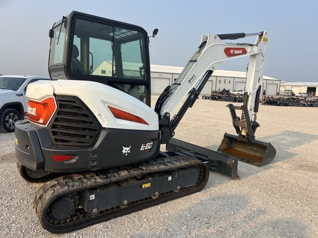 Image of Bobcat E60 equipment image 2