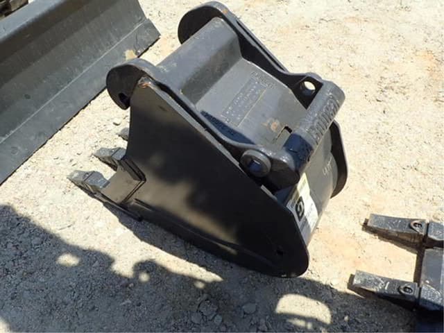 Image of Bobcat E48 equipment image 4