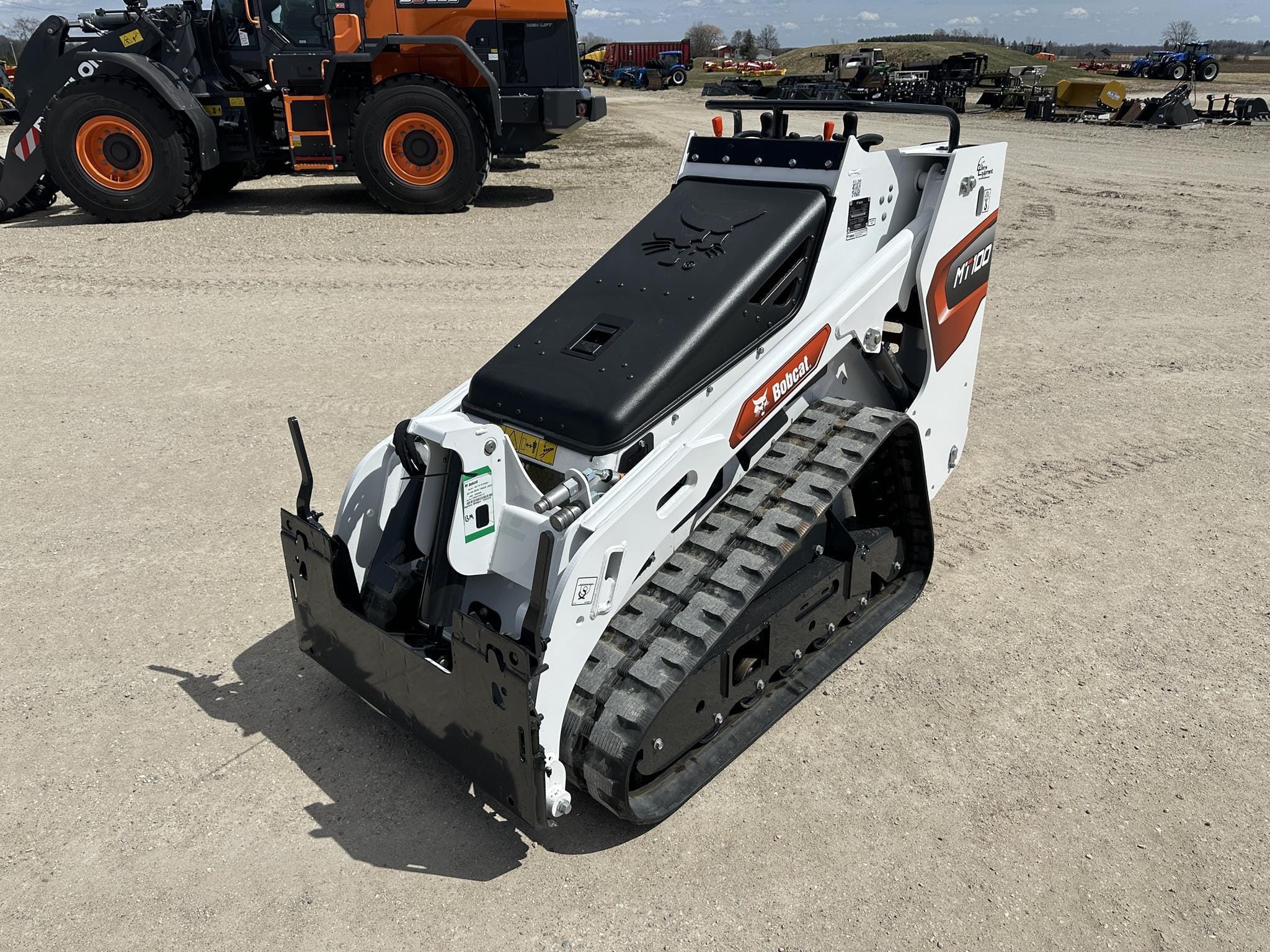 Main image Bobcat MT100