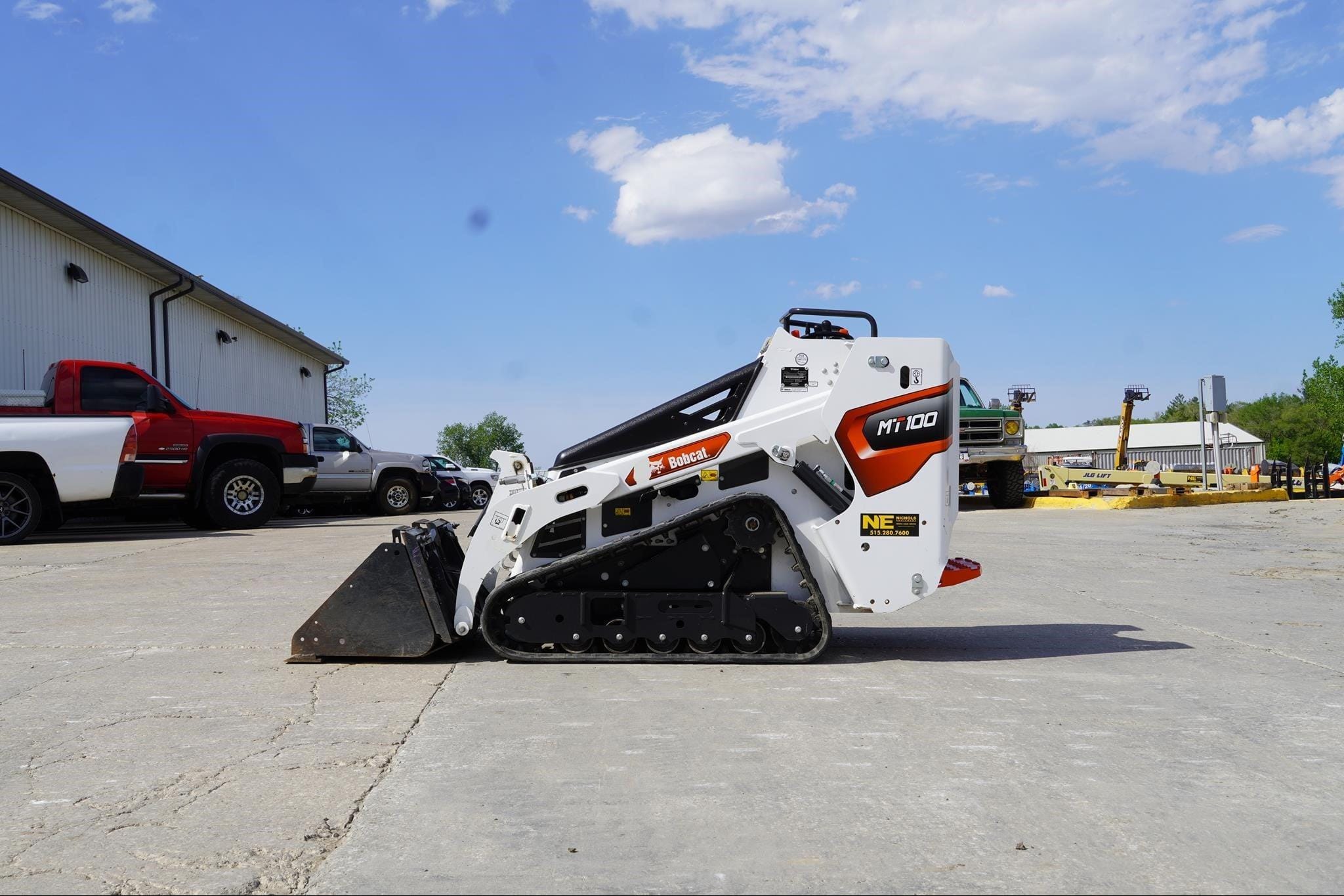 2025 Bobcat MT100 Equipment Image0