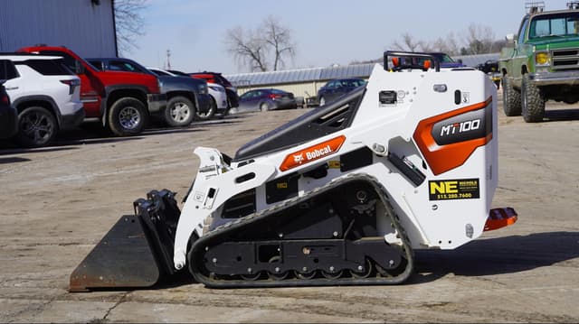 Image of Bobcat MT100 equipment image 1