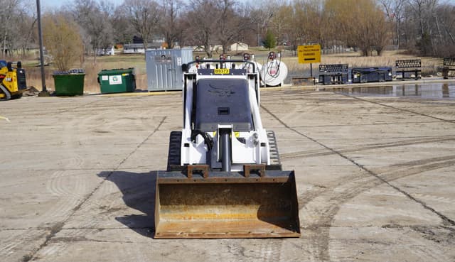 Image of Bobcat MT100 equipment image 3