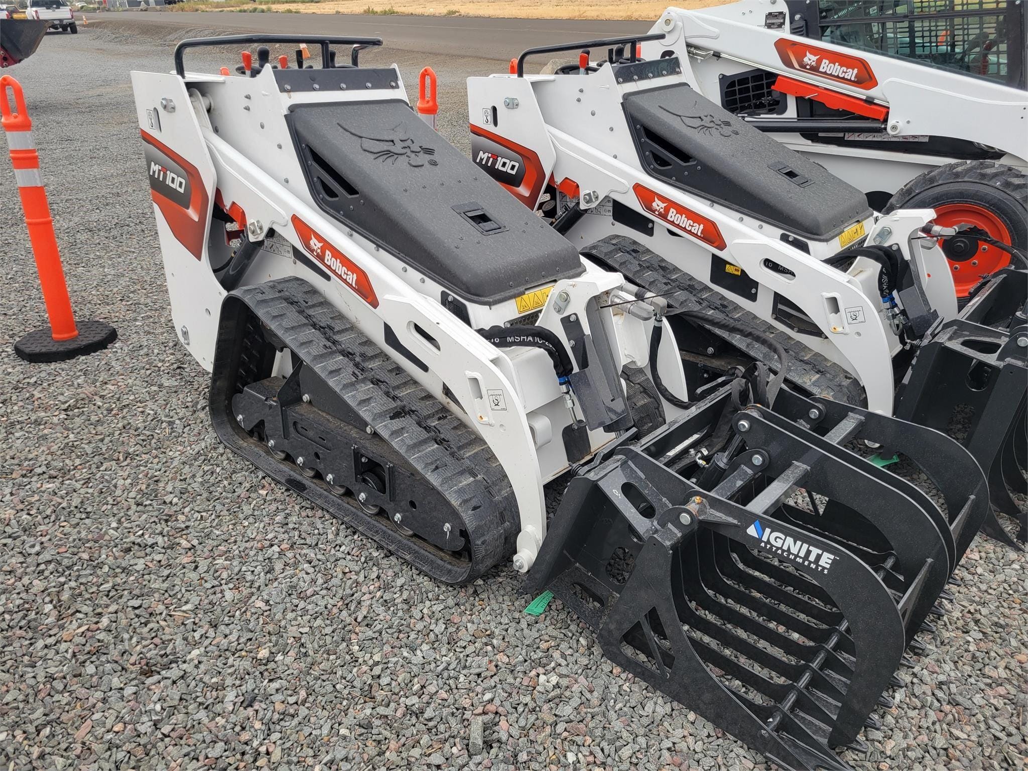 2025 Bobcat MT100 Equipment Image0