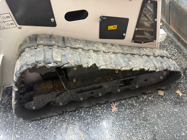 Image of Bobcat MT100 equipment image 4