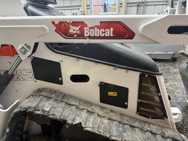 Image of Bobcat MT100 equipment image 2