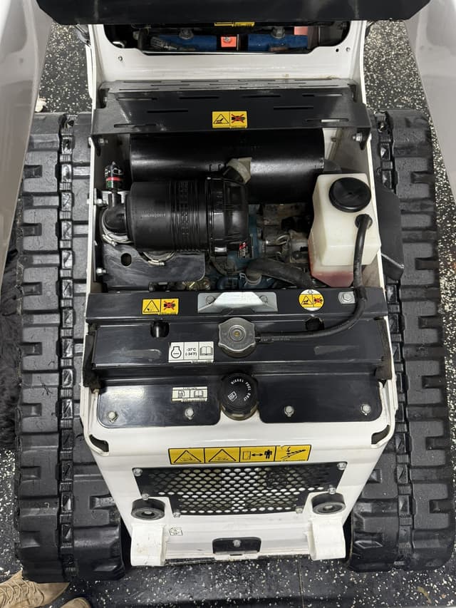 Image of Bobcat MT100 equipment image 2