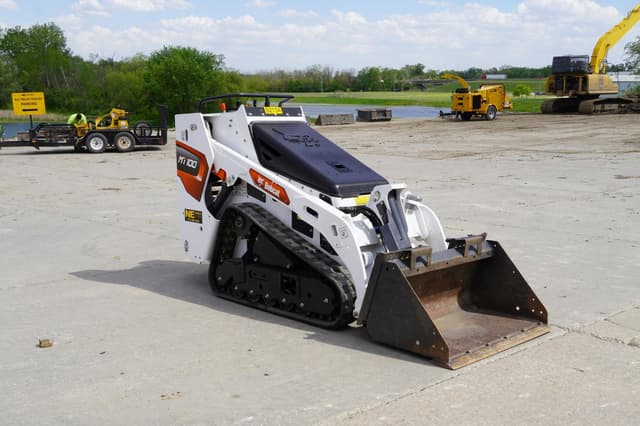 Image of Bobcat MT100 equipment image 2