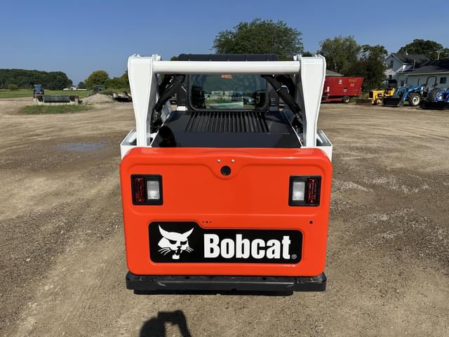 Image of Bobcat S590 equipment image 3