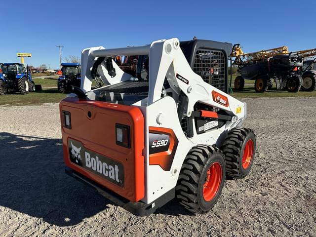 Image of Bobcat S590 equipment image 2