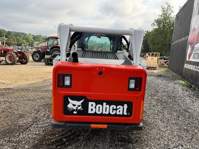 Image of Bobcat S590 equipment image 2